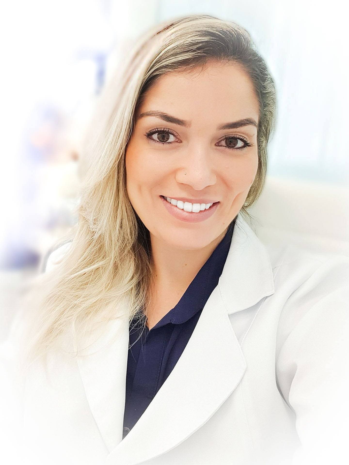 Dra. Carla Nogueira